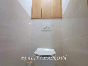 Pronájem bytu 2+kk, Pardubice, Nerudova, 57 m2