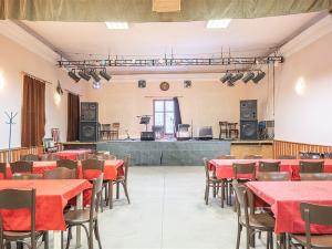 Prodej výrobních prostor, Plzeň - Božkov, Božkovské náměstí, 884 m2