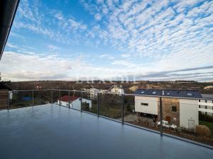 Pronájem rodinného domu, Praha - Hlubočepy, V bokách II, 219 m2