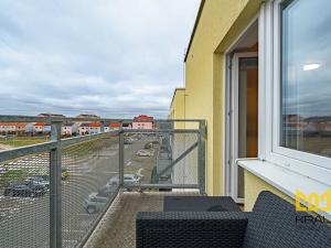 Pronájem bytu 1+kk, Chýně, Uherova, 38 m2
