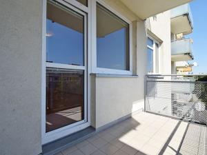 Pronájem bytu 2+kk, Praha - Řepy, Skuteckého, 57 m2