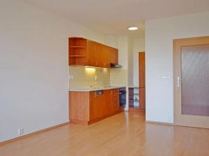 Pronájem bytu 2+kk, Praha - Řepy, Skuteckého, 57 m2