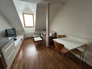 Pronájem bytu 2+kk, České Budějovice, Lipenská, 45 m2