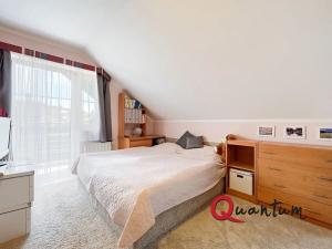 Prodej rodinného domu, Jesenice, Jalovcová, 210 m2