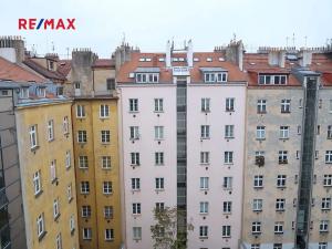 Pronájem bytu 1+kk, Praha - Žižkov, Buchovcova, 32 m2