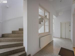 Pronájem kanceláře, Praha - Vinohrady, Fričova, 74 m2