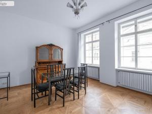 Pronájem bytu 3+1, Praha - Malá Strana, Sněmovní, 85 m2