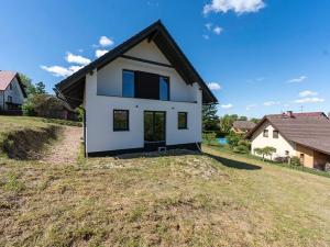 Prodej rodinného domu, Lužany, 150 m2