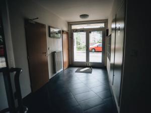 Pronájem bytu 2+kk, Praha - Vršovice, Pod stupni, 56 m2
