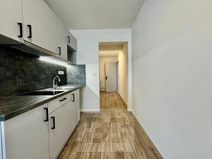 Pronájem bytu 1+kk, Střelice, Nová ulice, 30 m2