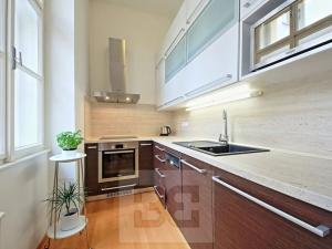 Pronájem bytu 1+kk, Praha - Nové Město, Řeznická, 31 m2