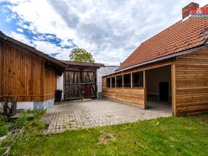 Prodej rodinného domu, Hlupín, 200 m2