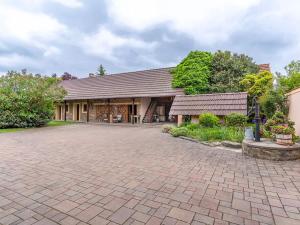 Prodej bytu 6+kk a větší, Bříství, 375 m2
