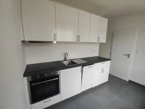 Pronájem bytu 2+1, Praha - Hloubětín, Mochovská, 54 m2