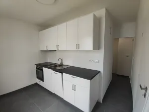 Pronájem bytu 2+1, Praha - Hloubětín, Mochovská, 54 m2