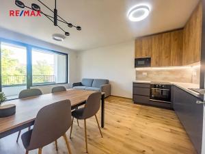 Pronájem bytu 2+kk, Praha - Nusle, Muzikova, 62 m2