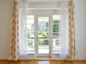 Pronájem bytu 4+kk, Praha - Dejvice, Nad Šárkou, 150 m2