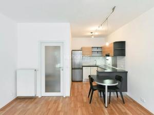 Pronájem bytu 2+kk, Praha - Dejvice, Matějská, 60 m2