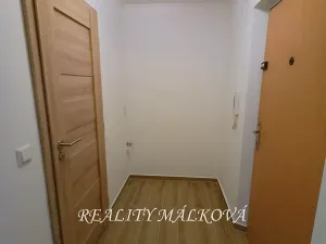 Pronájem bytu 1+kk, Pardubice, kpt. Bartoše, 34 m2