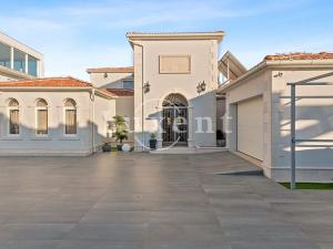 Prodej vily, Šibenik, Chorvatsko, 530 m2