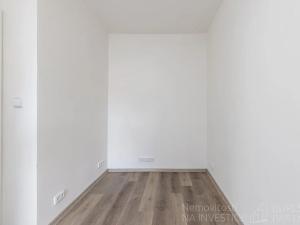 Pronájem bytu 2+1, Praha - Troja, Trojská, 74 m2