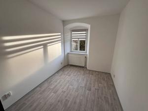 Pronájem bytu 2+1, Česká Ves, Jánského, 42 m2