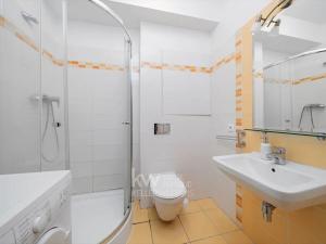 Pronájem bytu 1+kk, Praha - Vysočany, Freyova, 32 m2