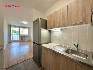 Pronájem bytu 2+kk, Praha - Záběhlice, Aubrechtové, 47 m2