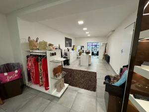 Pronájem obchodního prostoru, Zlín, Rašínova, 135 m2