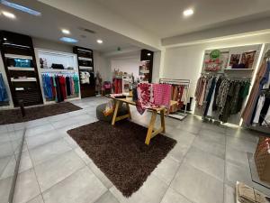 Pronájem obchodního prostoru, Zlín, Rašínova, 135 m2
