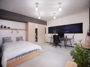 Prodej bytu 1+1, Praha - Dejvice, Na Vlčovce, 34 m2