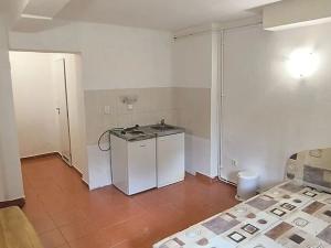 Pronájem bytu 1+kk, Cheb, Mánesova, 18 m2
