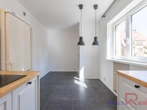 Prodej bytu 2+1, Karlovy Vary, 5. května, 59 m2