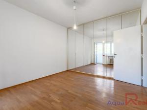 Prodej bytu 2+1, Karlovy Vary, 5. května, 59 m2