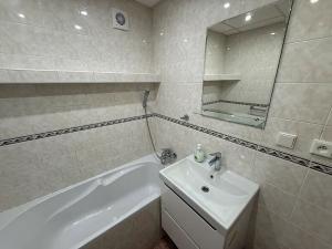 Pronájem bytu 2+1, Rosice, Komenského náměstí, 60 m2
