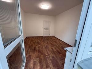 Pronájem bytu 2+1, Rosice, Komenského náměstí, 60 m2