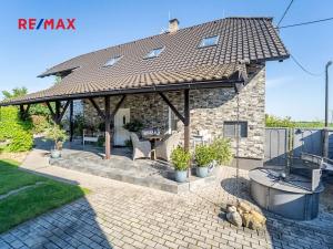 Prodej rodinného domu, Chrášťany, 175 m2