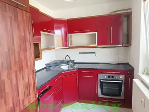 Pronájem bytu 2+1, Milovice, 60 m2