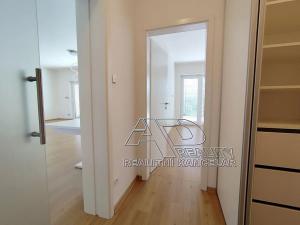 Pronájem rodinného domu, České Budějovice, 170 m2
