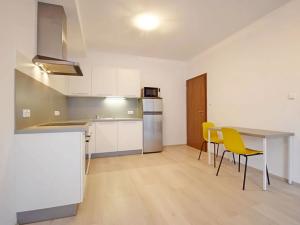 Pronájem bytu 2+kk, Praha - Stodůlky, Klementova, 58 m2