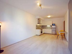 Pronájem bytu 2+kk, Praha - Stodůlky, Klementova, 58 m2
