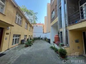 Pronájem bytu 2+kk, Praha - Karlín, Vítkova, 41 m2