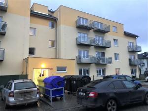 Pronájem bytu 1+kk, Chýně, Uherova, 45 m2