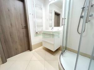 Pronájem bytu 2+kk, Praha - Zličín, Sazovická, 50 m2