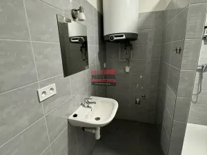 Pronájem bytu 1+kk, Tábor, Čsl. armády, 22 m2