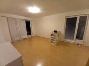 Prodej bytu 2+kk, Praha - Letňany, Chlebovická, 78 m2