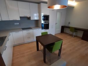 Pronájem bytu 1+kk, Praha - Stodůlky, Mukařovského, 47 m2