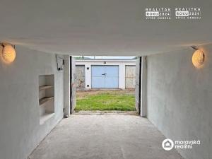 Pronájem garáže, Ivančice, 15 m2