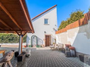 Prodej obchodního prostoru, Bílina, Petra Bezruče, 1100 m2