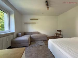 Pronájem bytu 1+1, Uherské Hradiště, Boženy Němcové, 32 m2
